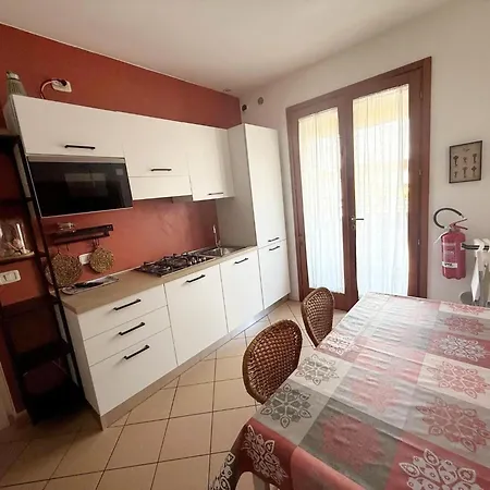 شقة With Premium Amenities,